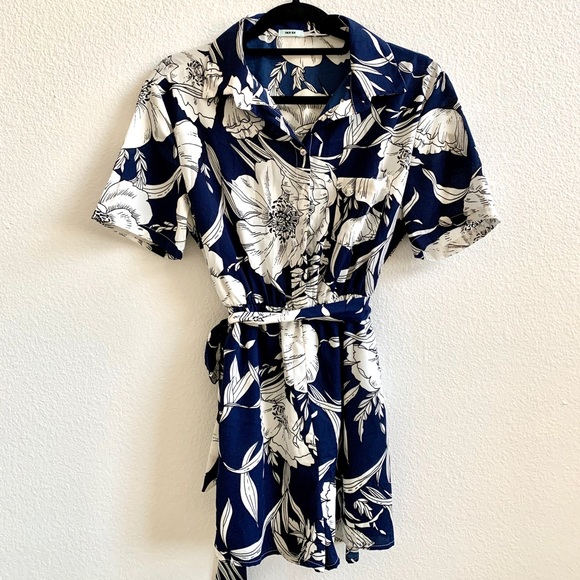 Kimchi Blue blue & white button down romper shorts - Picture 1 of 5